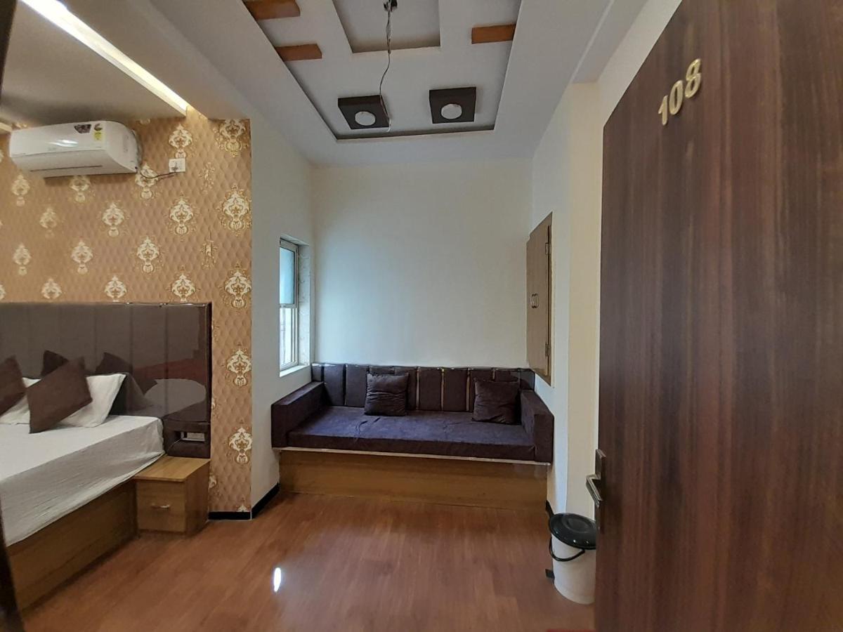 U2 Hotel Wizard Palace Aurangabad  Zewnętrze zdjęcie